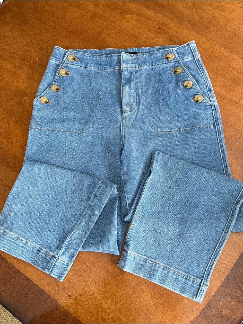 Talbots Sailor Jean Size 8 High-Rise Light Blue Button Detail Cropped